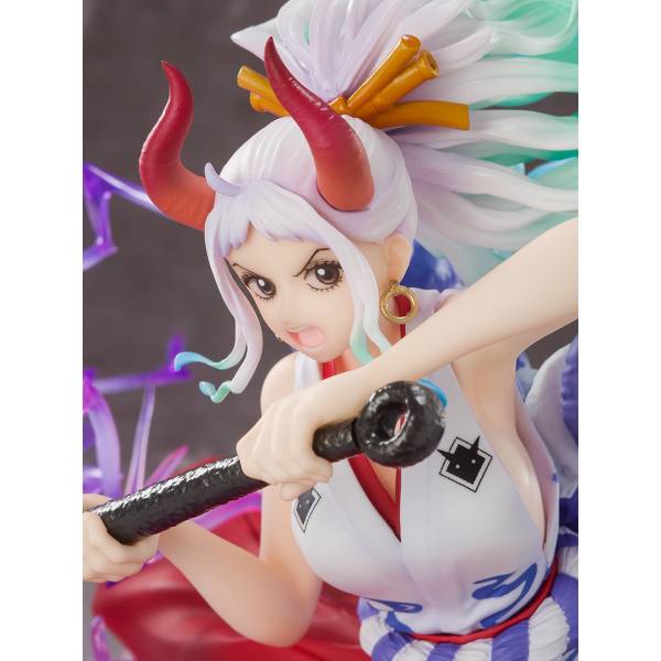 Figuarts ZERO One Piece: Chou Gekisen Extra Battle - Yamato Raimei Hakke Ver