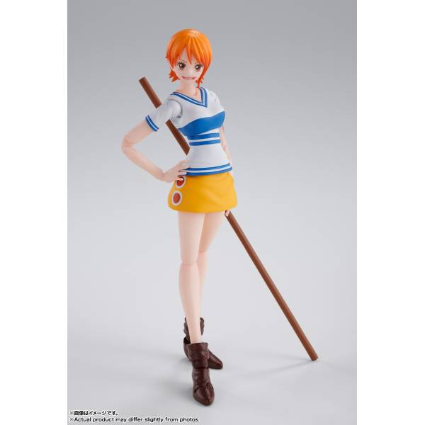S.H.FIGUARTS: One Piece -Nami -Romance Dawn-