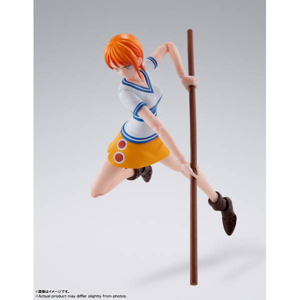 S.H.FIGUARTS: One Piece -Nami -Romance Dawn-
